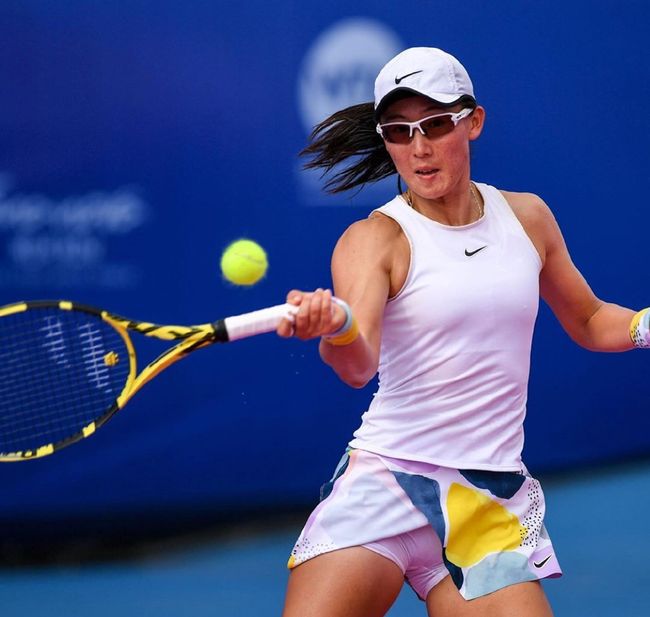 关于巴塞罗那迎欧超杯关键赛，赛前遗憾出局，气氛紧张，更衣室氛围转暖的信息