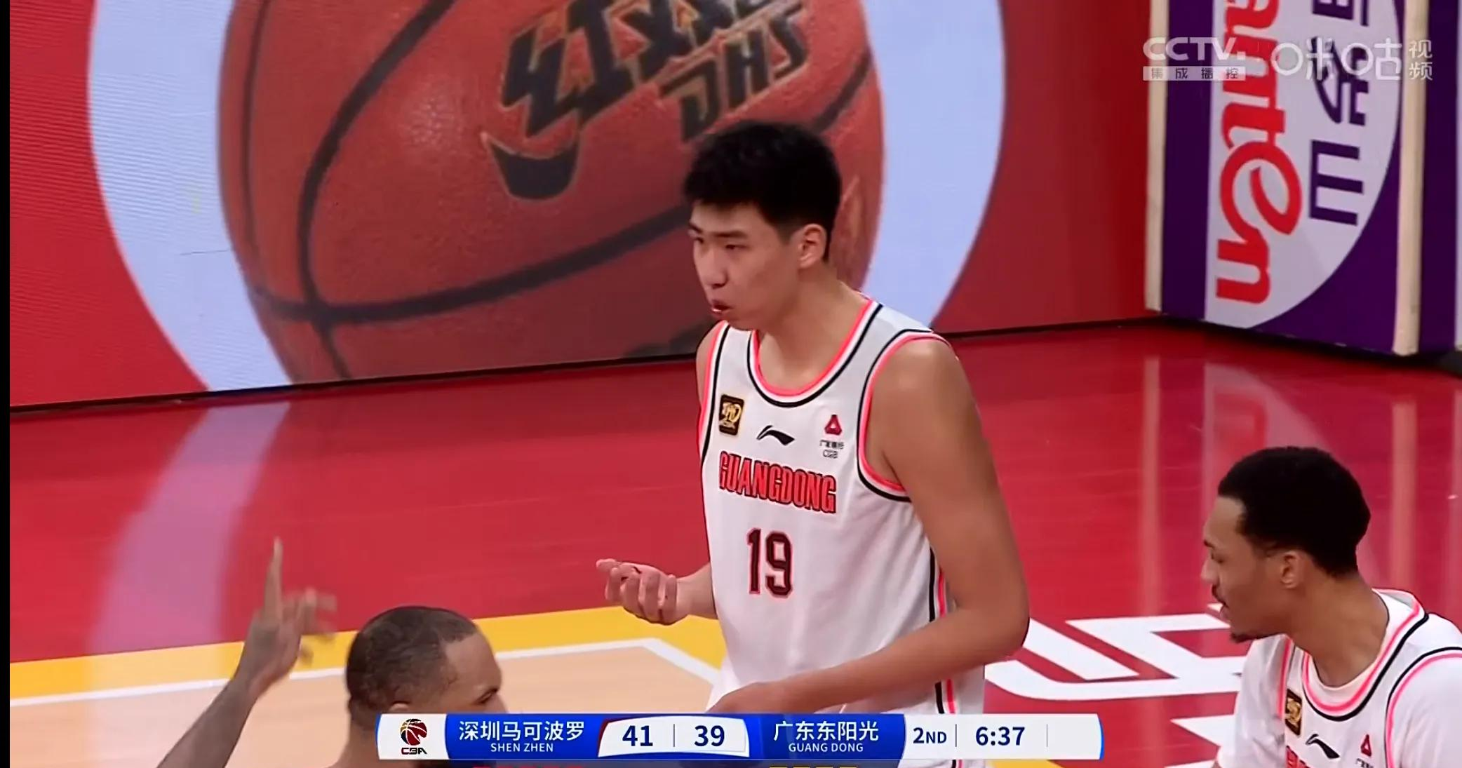 集结日社区盾焦点战,深圳男篮绝杀压哨,悬念犹存,赛季目标并未改变(光战队覆面人国语版29) 集结日社区盾焦点战,深圳男篮绝杀压哨,悬念犹存,赛季目标并未改变(光战队覆面人国语版29)