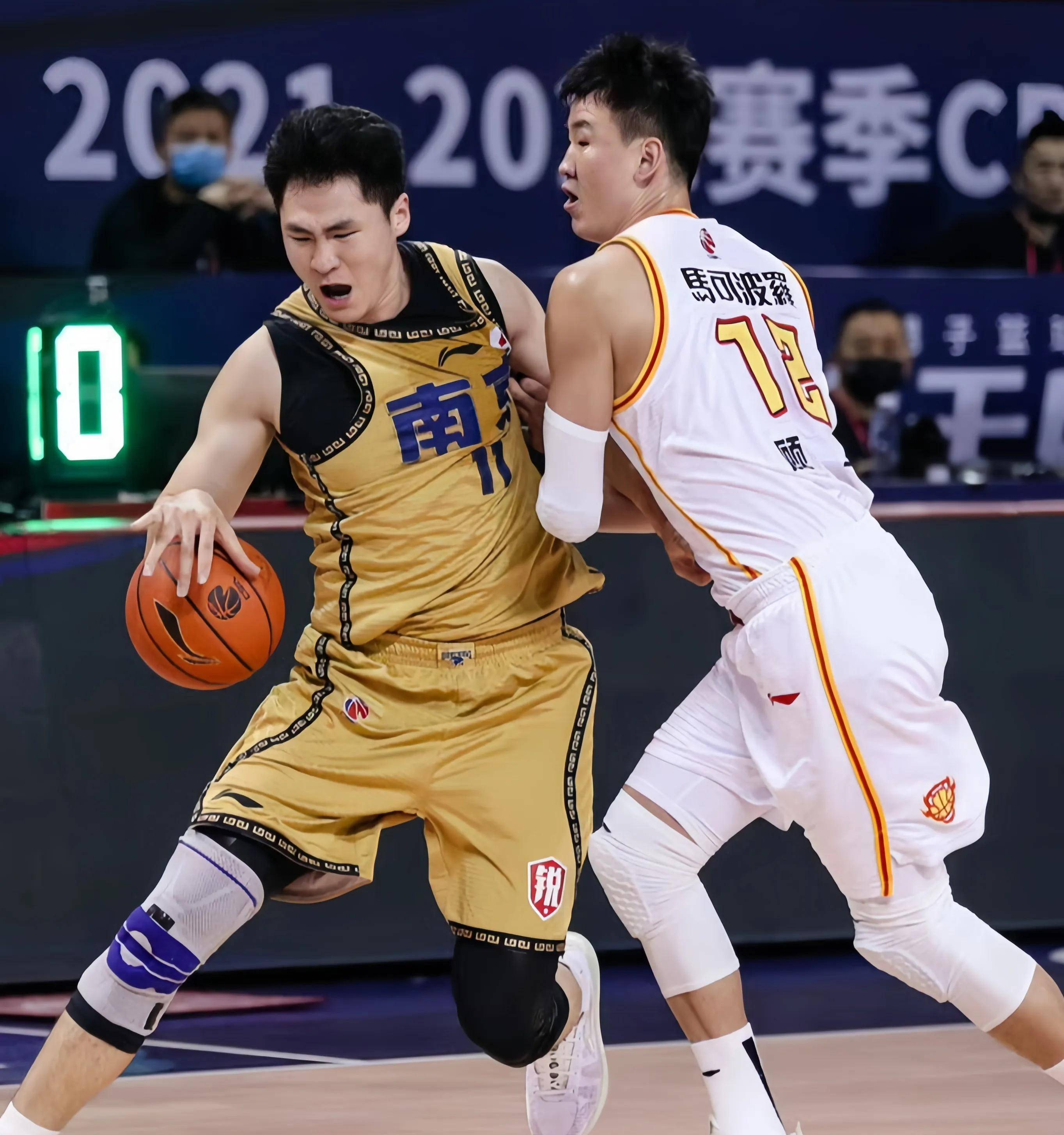 包含武汉三镇训练开放日；今晚门线救险引欢呼；CBA季后赛在即；身体对抗强度拉满的词条-开云