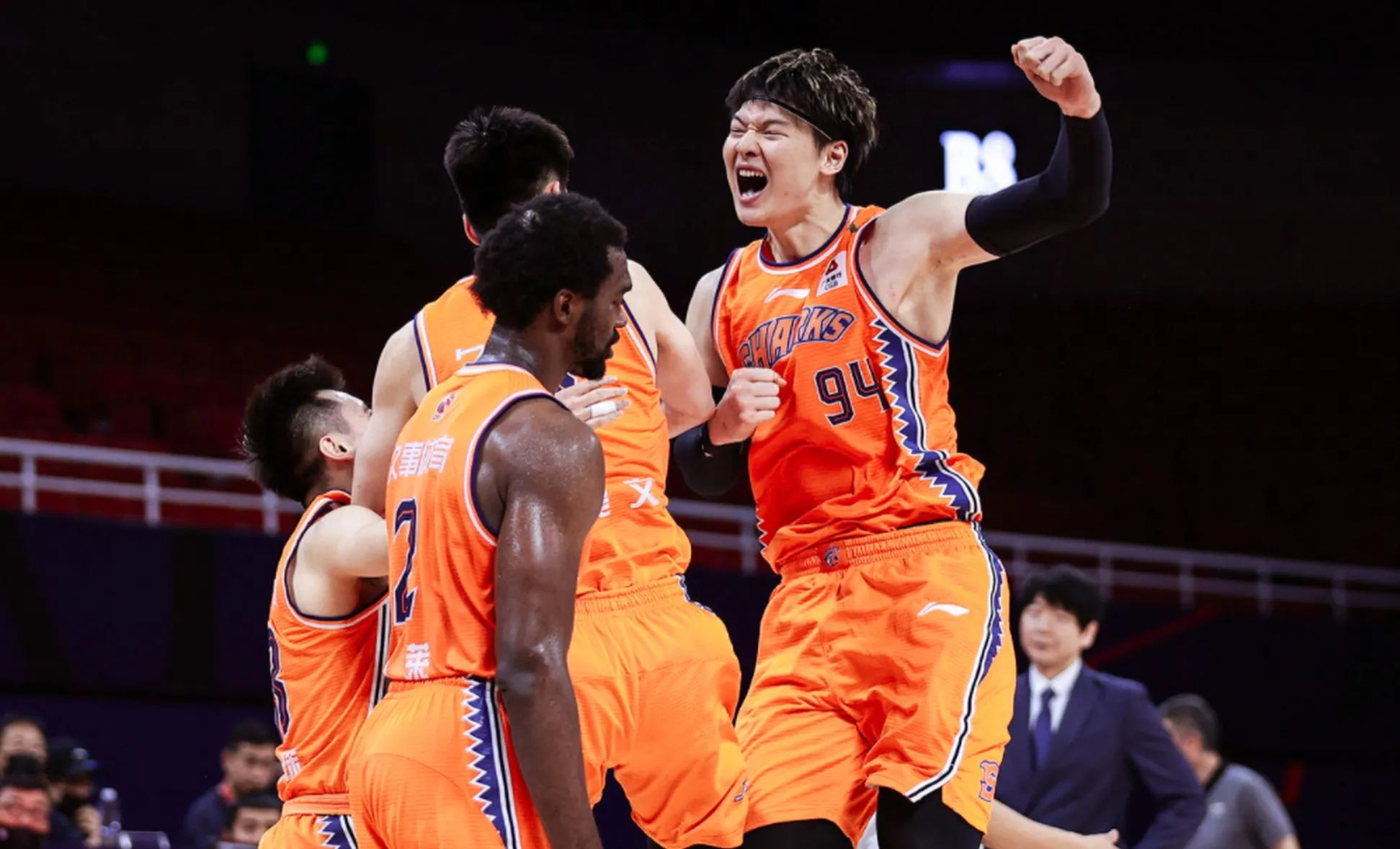 深圳马可波罗vs上海久事回放视频微博